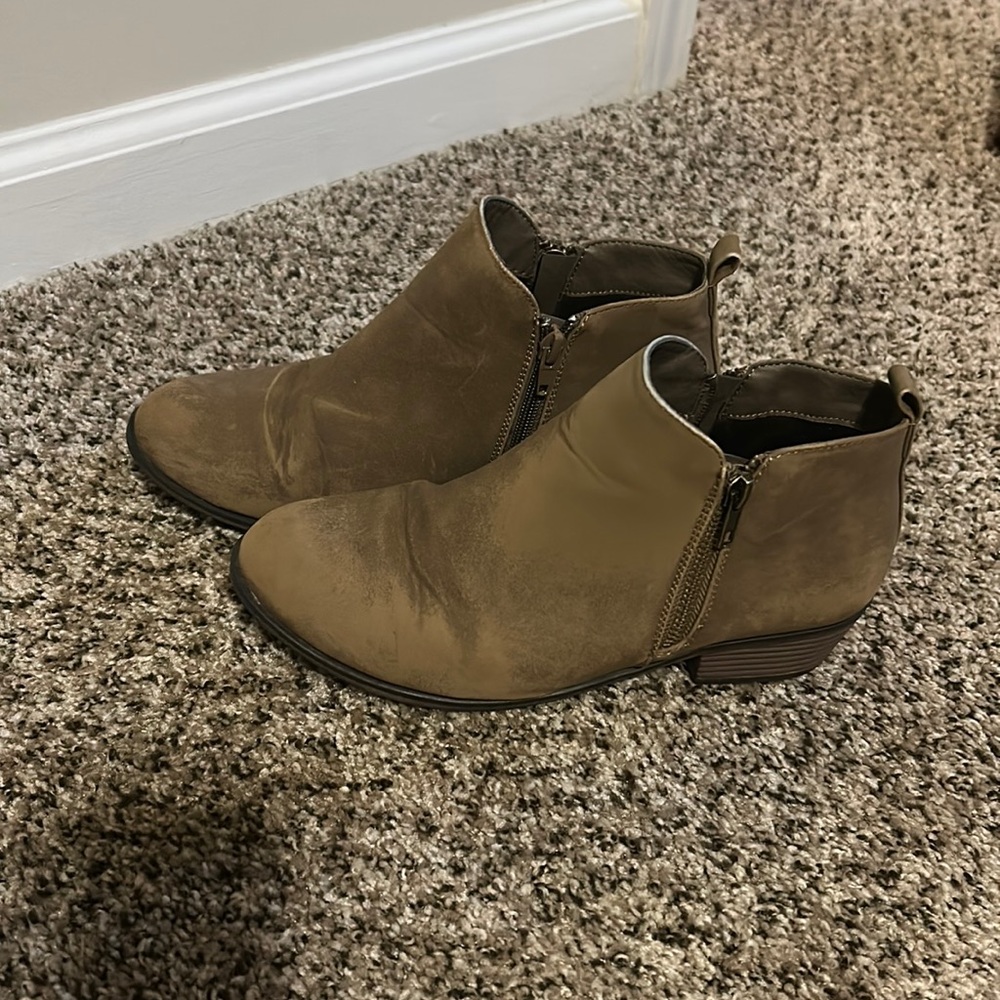 Ankle boots